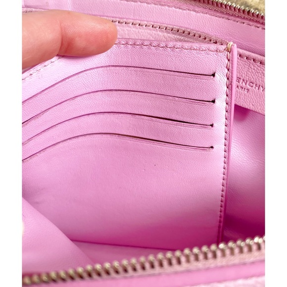 Givenchy Grained Goatskin Antigona Crossbody Bag - Picture 10 of 14